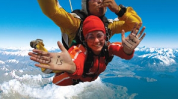 skydive wanaka thumb