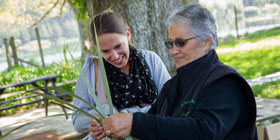 lake aniwhenua weaving thumb