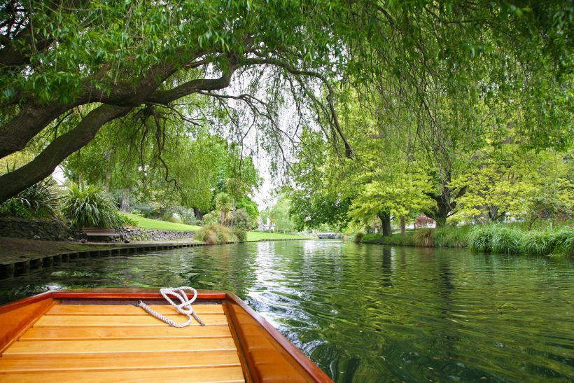 Christchurch River Avon AdobeStock 170507079 min