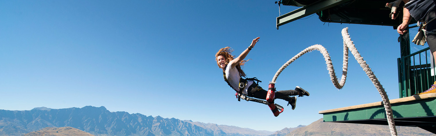 Queenstown Hackett Bungy Stray NZ