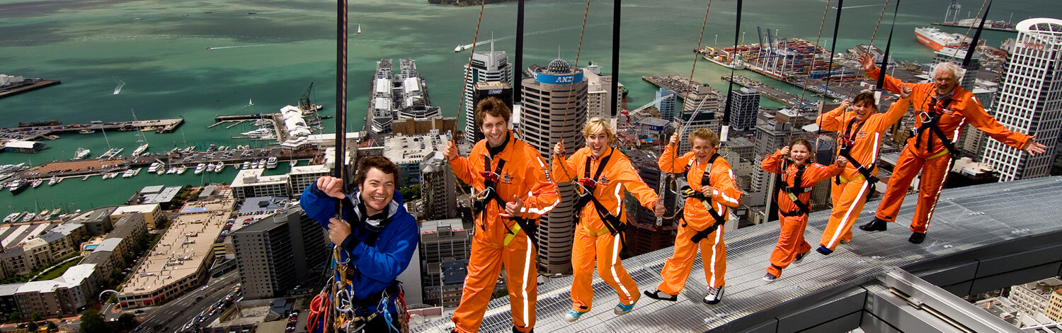 Skywalk Auckland Stray NZ