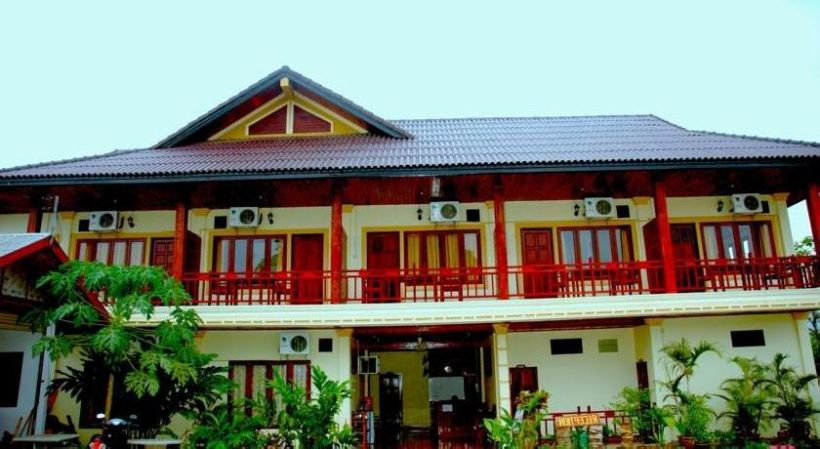 Vang Vieng Entrance Vilayvong Hotel