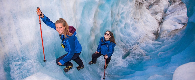 franz josef glacier girls straynz travel guide min