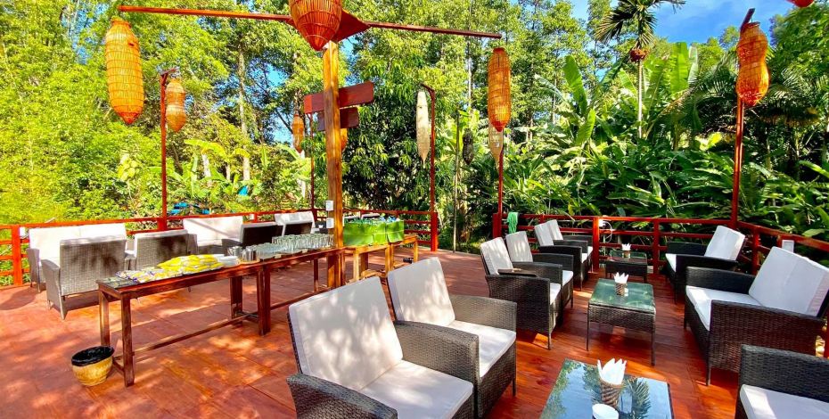 24 25 SEA Accommodation Kong Lor Outdoors