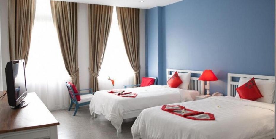 24 25 SEA Accommodation Phnom Penh Superior Twin Room