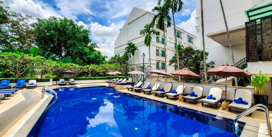 24 25 SEA Accommodation Siem Reap Swimming Pool