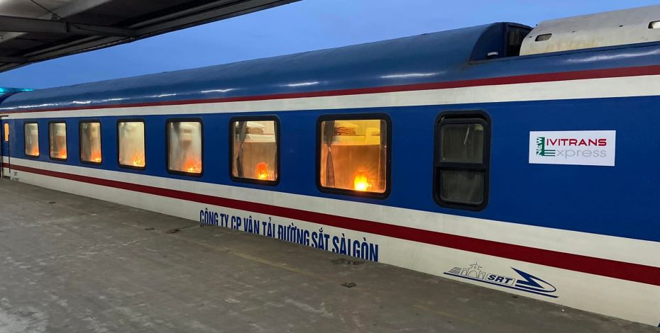 24 25 SEA Accommodation Vietnam Overnight Train Exterior