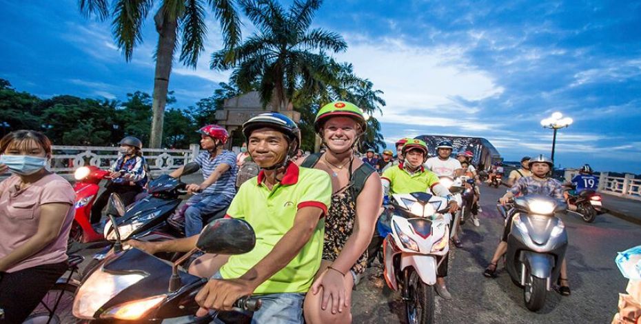 24 25 SEA Highlight Hue Motorbike Tour