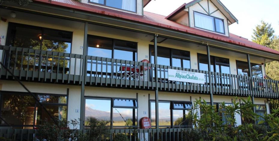 Alpine Chalets Accommodation