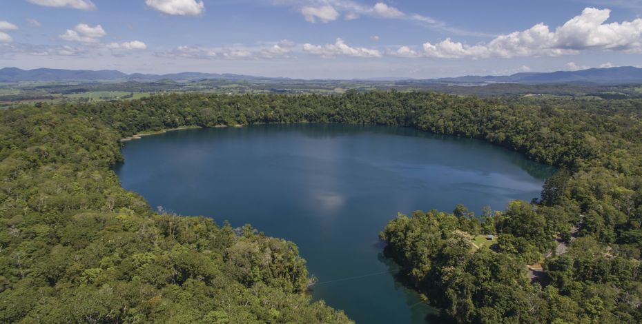 Lake Eacham Highlight AU