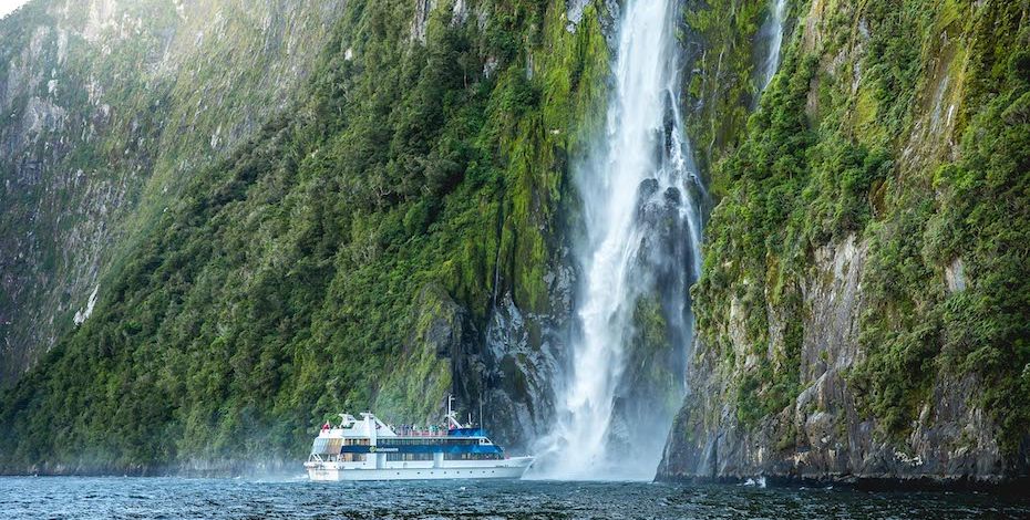 Milford Sound Cruise Waterfalls
