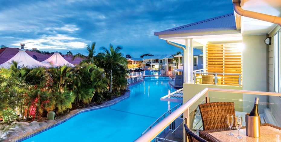 Oaks Port Stephens Lagoon Spa Balcony Accommodation AU