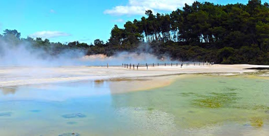 Rotorua Wai O Tapu steam vents