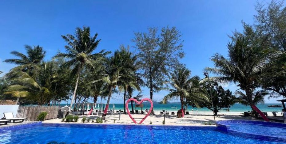 Scarlet Sails Pool and Beach