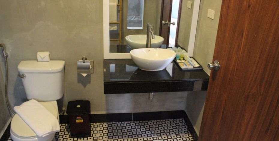 Scarlet Sails Twin Room