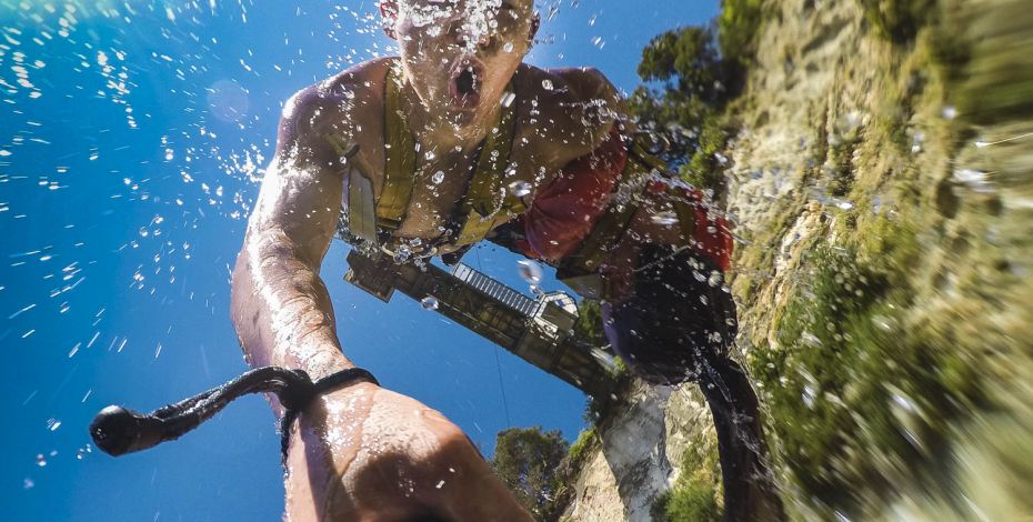 Water touch bungy