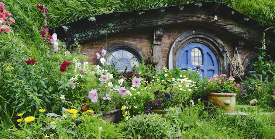 hobbiton door