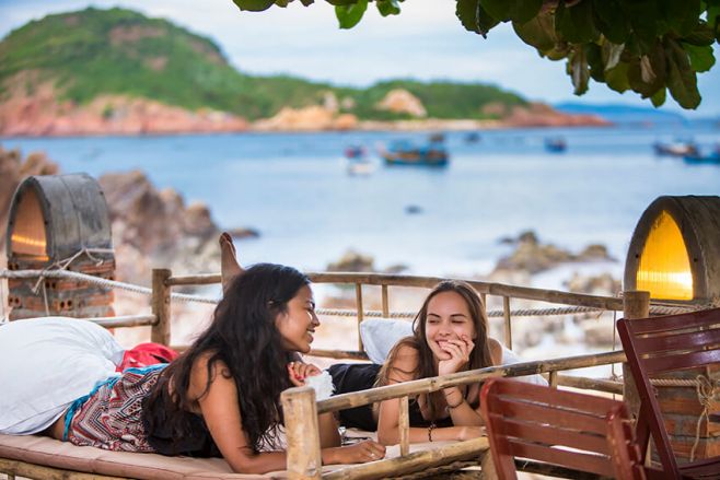 Bai Xep Beach strayasia