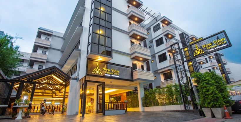 New Siam Palace Exterior Stray Asia Arrival Highlight