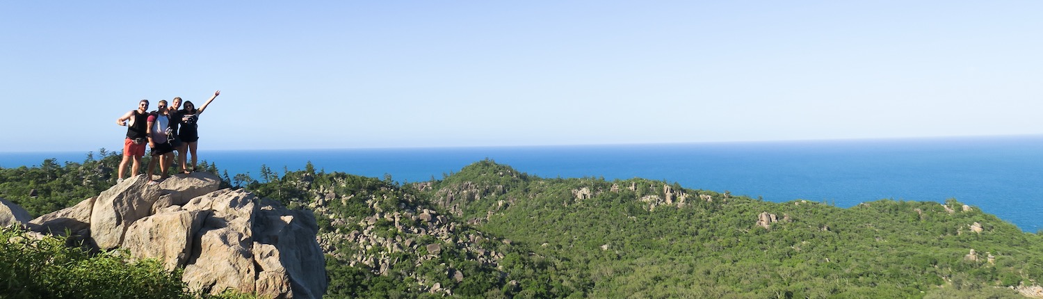 stray australia backpacker tours2