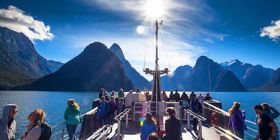 milford sound boat cruise straynz thumb