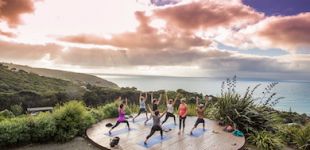 raglan inspiration point yoga thumb
