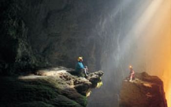 waitomo caves - caving adventures