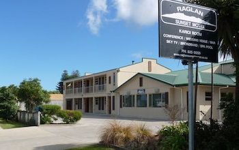 Raglan Sunset Motel thumbnail